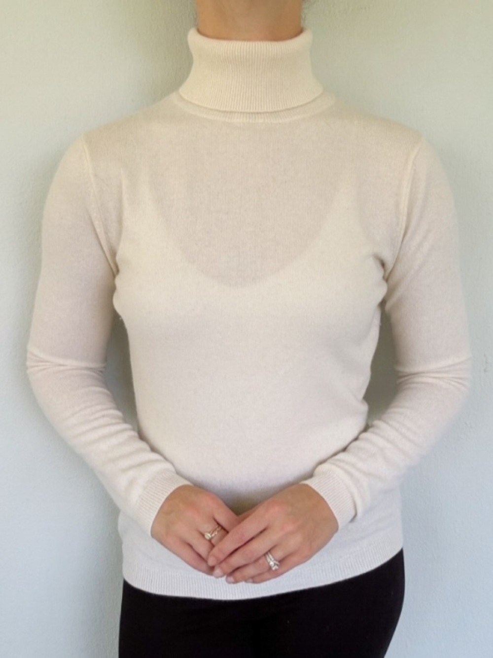 Pure Collection cashmere cream off-white ribbed turtleneck sweater size 4